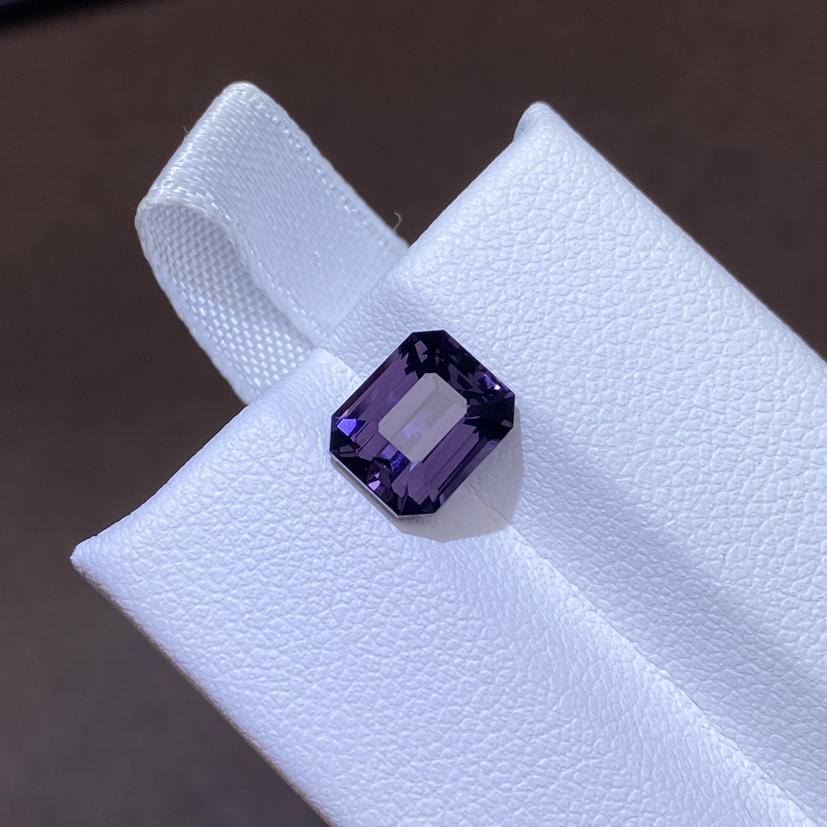 25B130 紫色尖晶宝石 2.67克拉