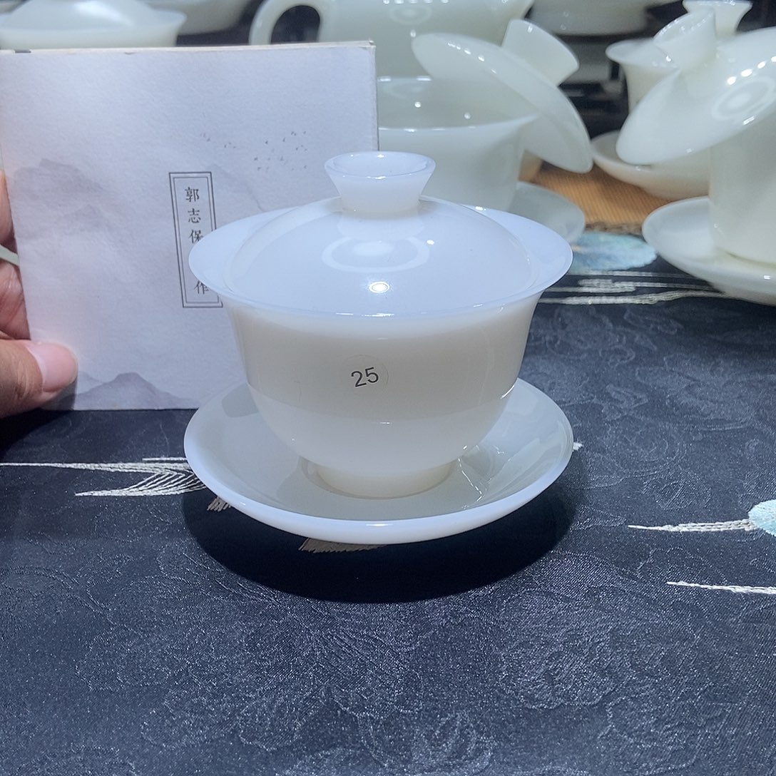 不过也要记得喝牛奶哈啊好乖喔宝