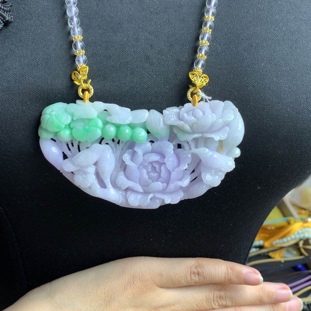 翡翠未镶嵌颈饰翡翠