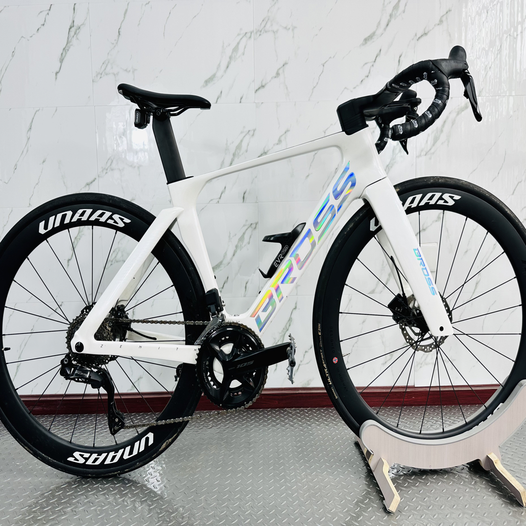 公路车 Bross 普模。成色95新。xs码。建议身高165-175。