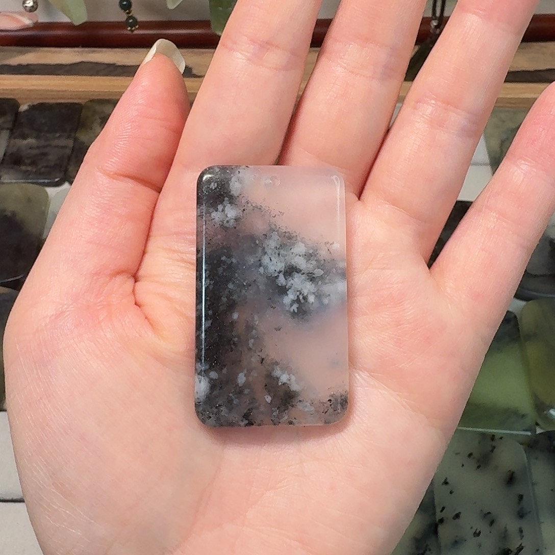 蛇纹石玉未镶嵌吊坠(不含链)