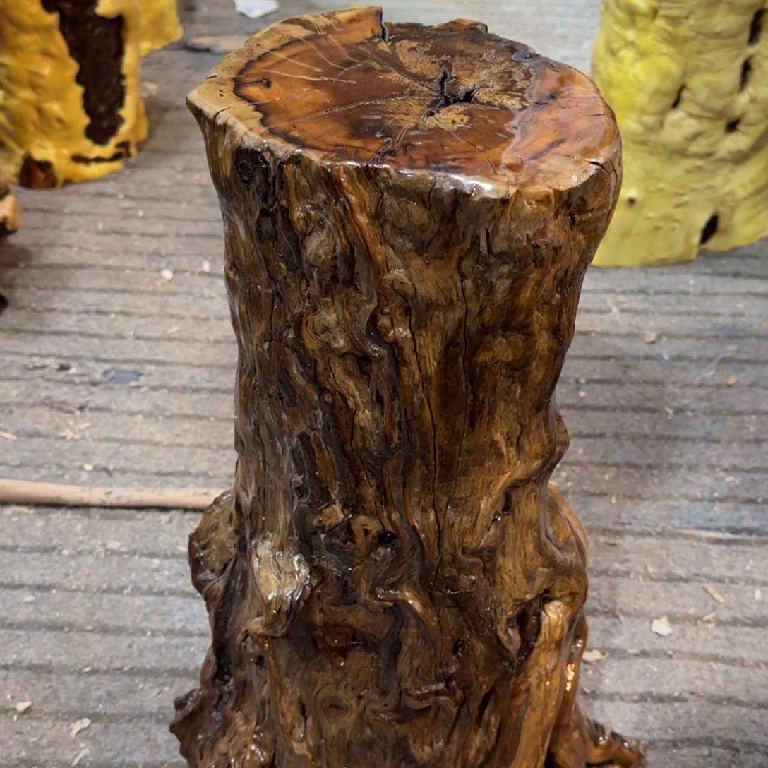 进***境龙纹鸡心枣木手工艺品 