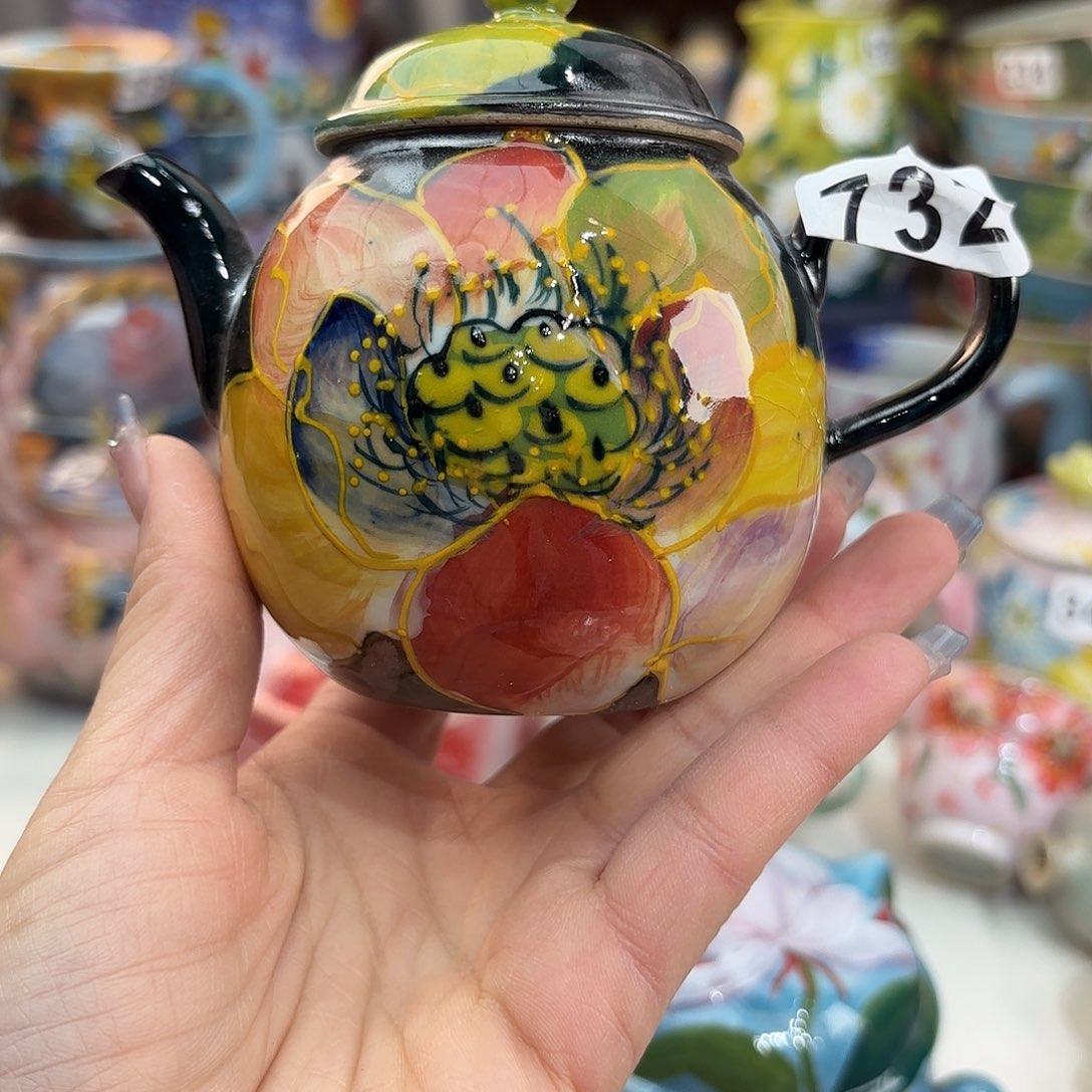 瓷片在这里我们就像我