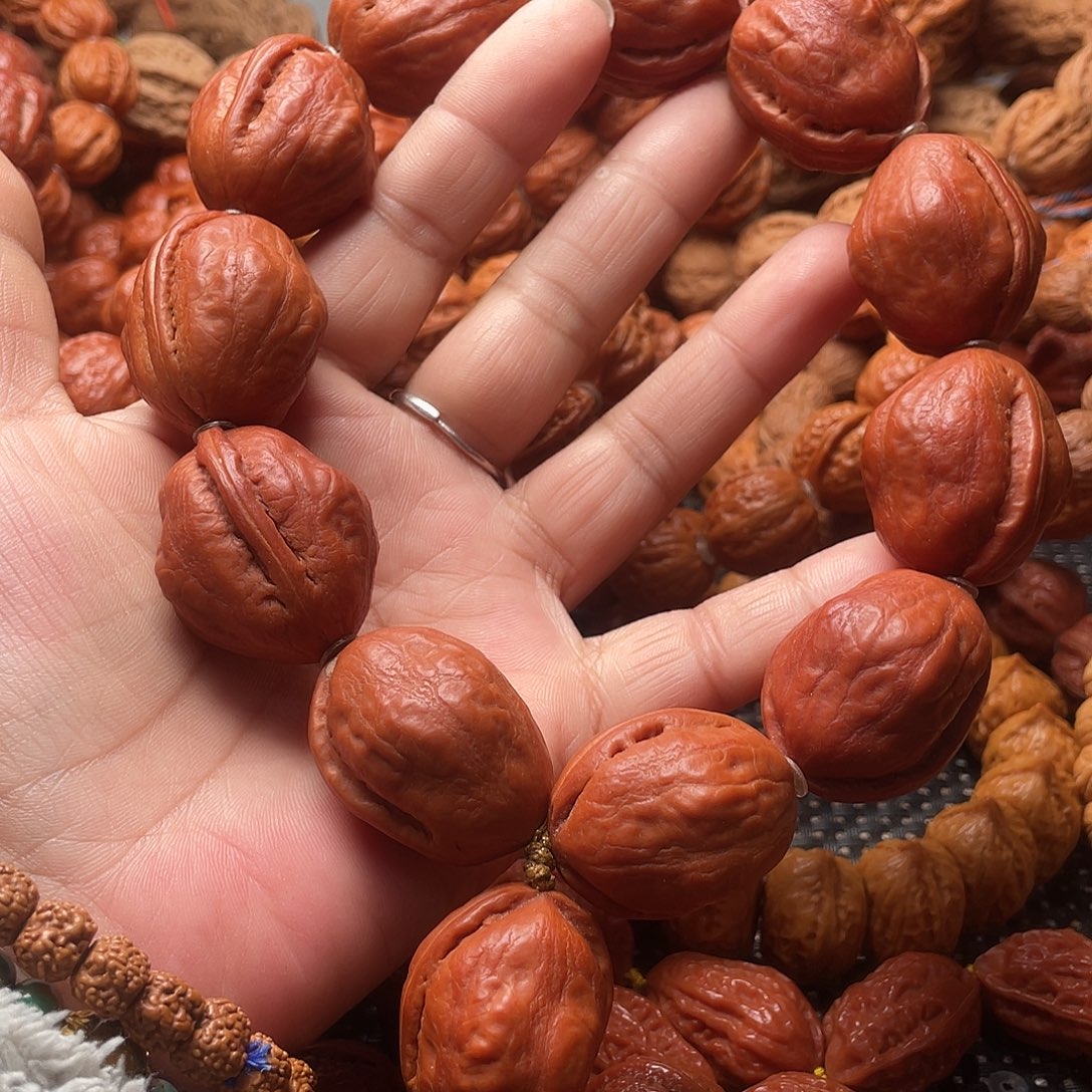 走***看手串文玩核桃古蟾大枣