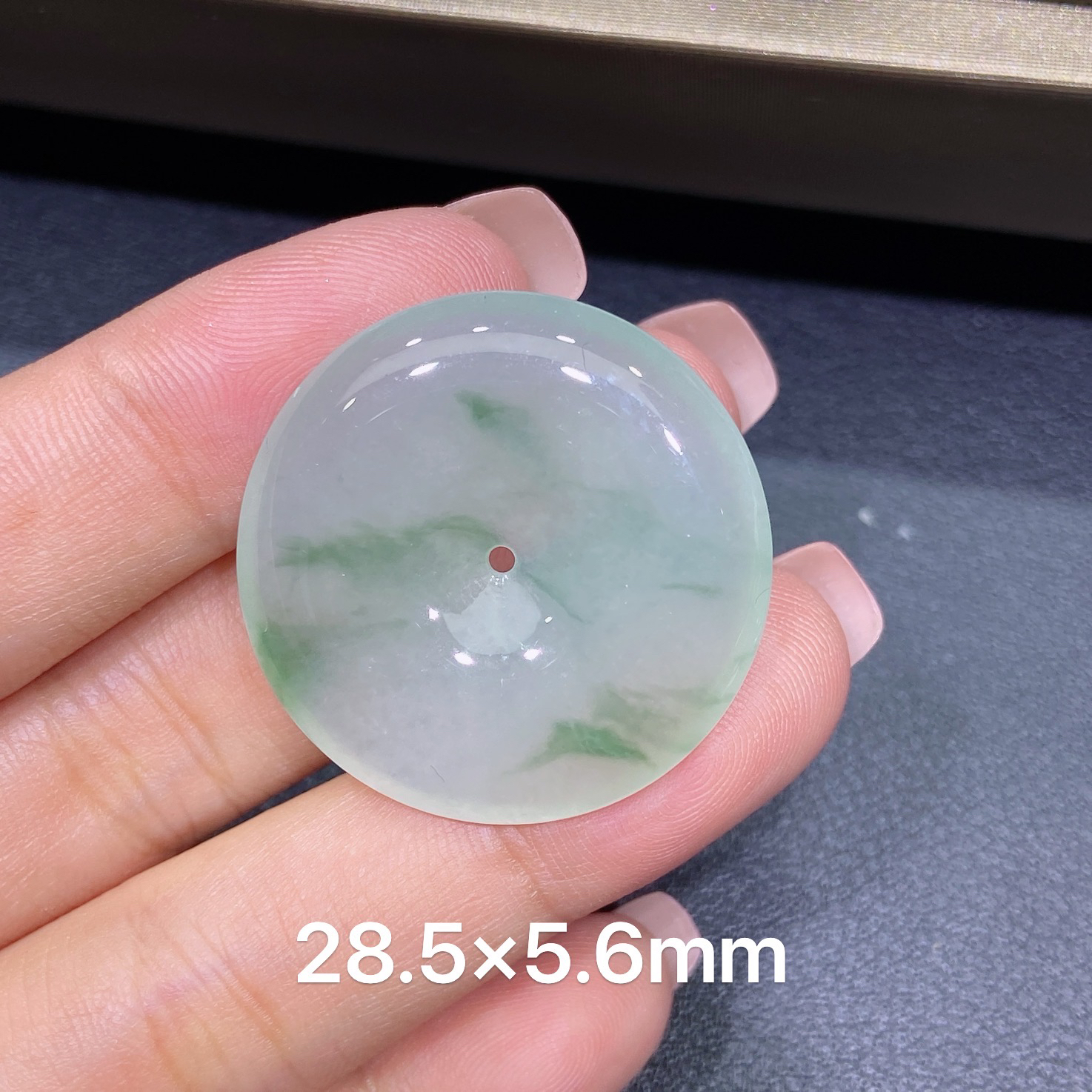 缅甸天然A货翡翠 老坑冰种灵动飘花平安扣吊坠 玉质细腻 k179
