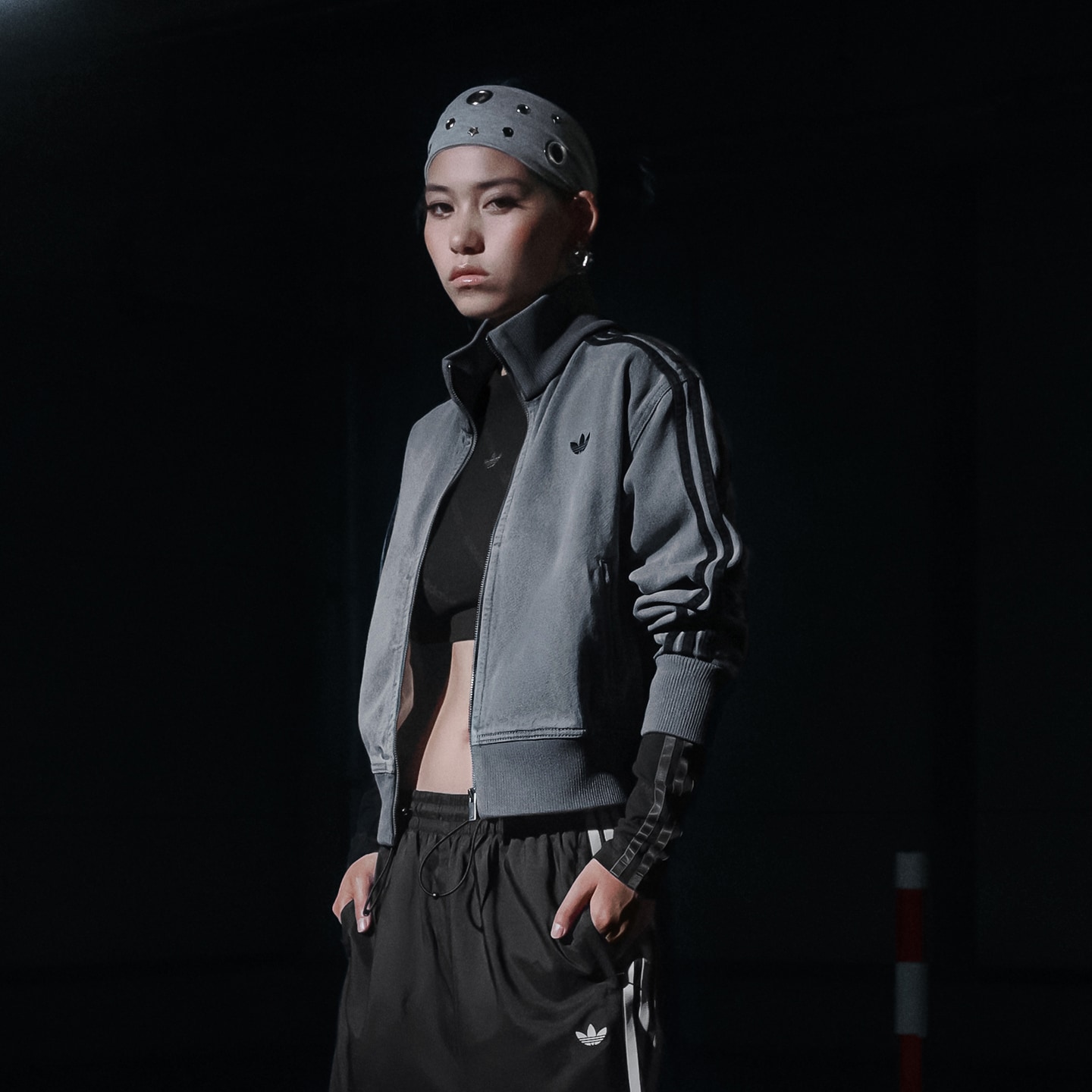 adidas/阿迪达斯女子ADICOLOR牛仔立领运动夹克外套JY2564