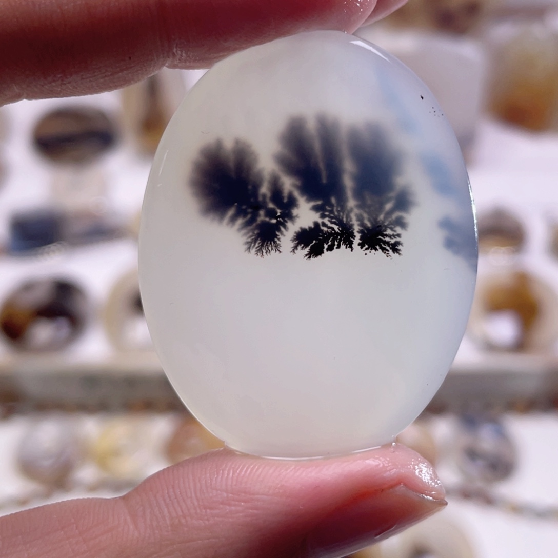 玛瑙/玉髓未镶嵌珠宝奇石