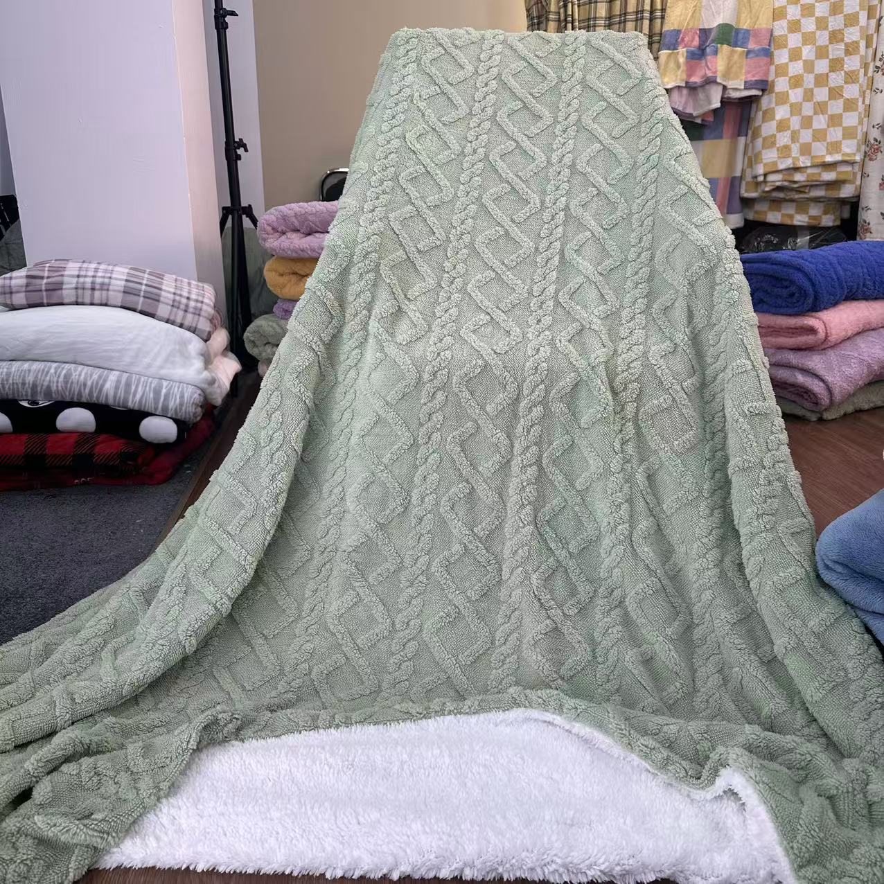 绿色塔芙绒保暖毯子加绒毛毯铺床午睡盖被珊瑚绒毯法兰绒加厚