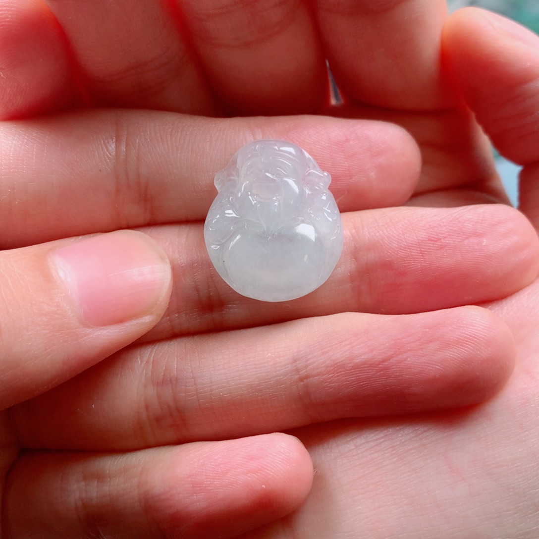 翡翠未镶嵌颈饰财神