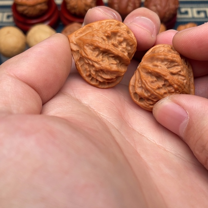 我***心把件文玩核桃红桃A