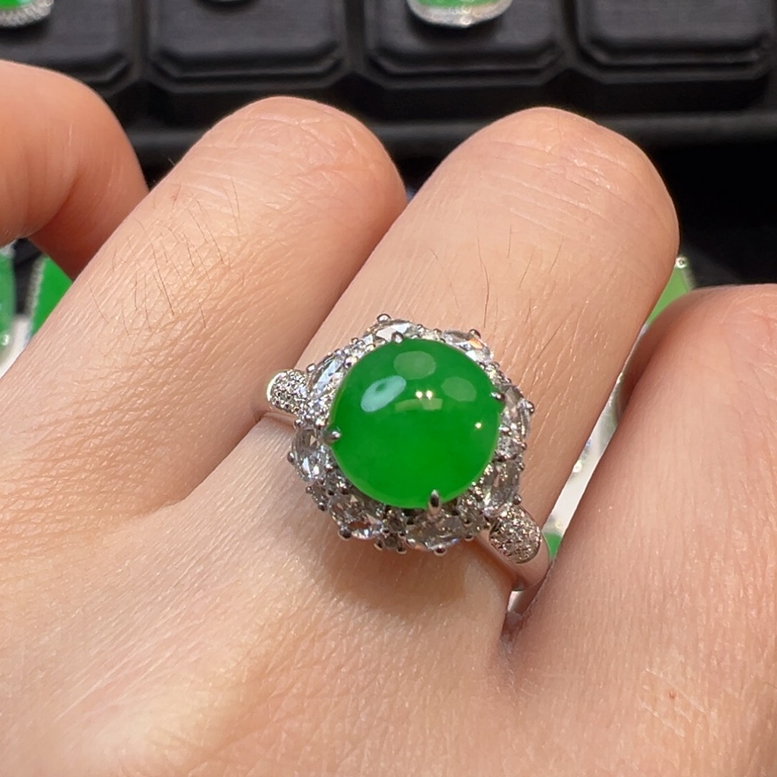 翡翠18K金镶嵌戒指收到货48小时鉴赏期