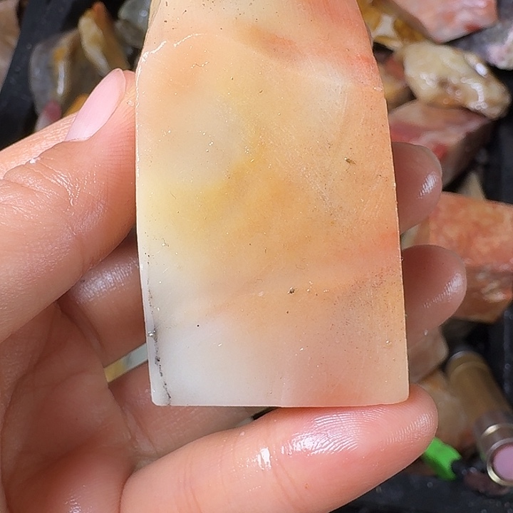 莯***刻寿山石寿山石的颜色