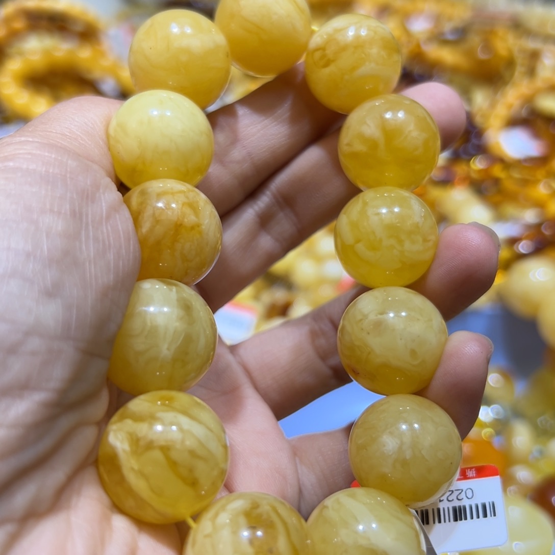 琥珀珠宝奇石未镶嵌