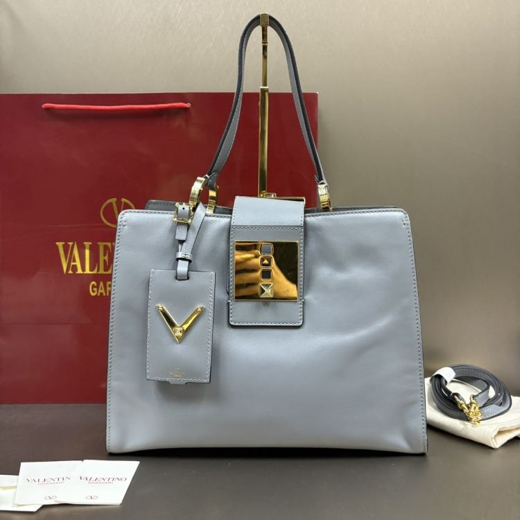 95新/华伦天奴/C5433734907/包包