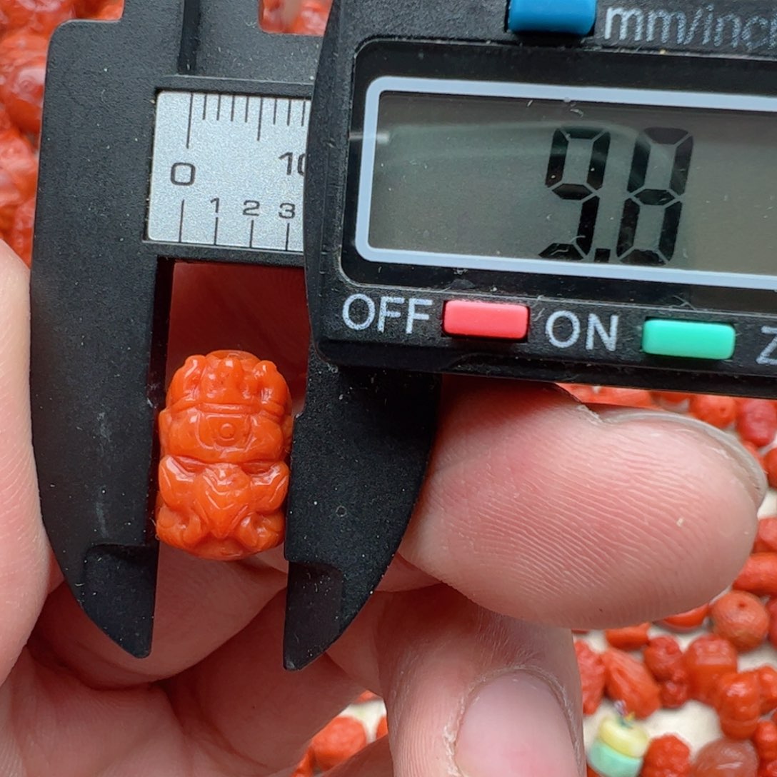 南红玛瑙配饰未镶嵌