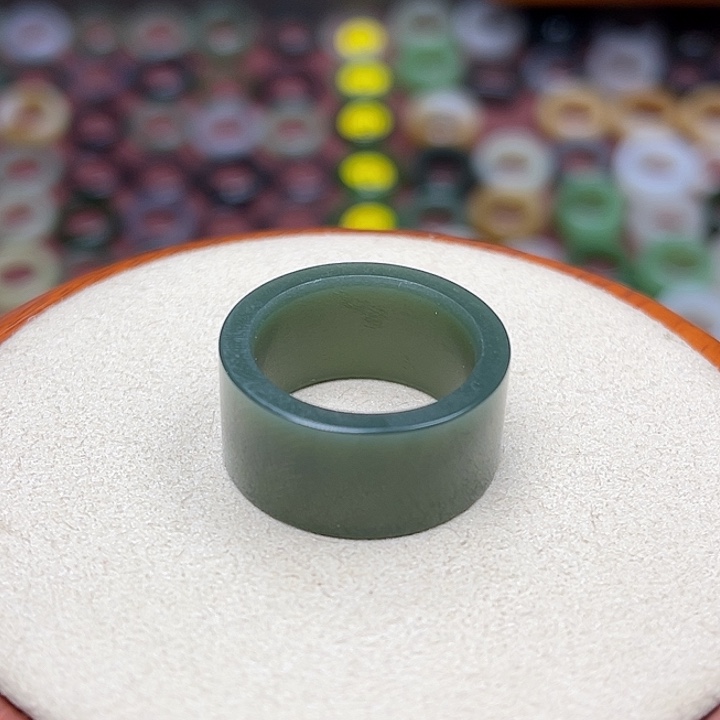 和田玉戒指未镶嵌19.1内径20圈青玉