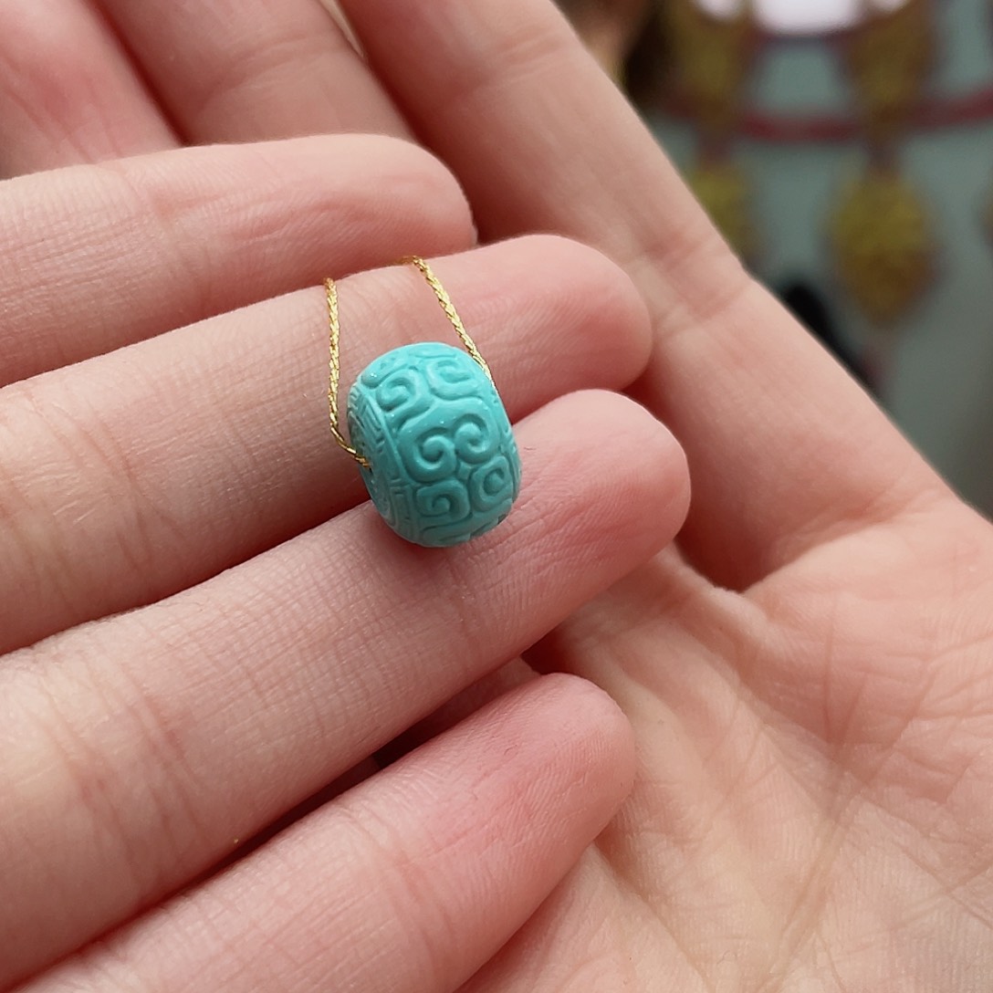 绿松石颈饰未镶嵌