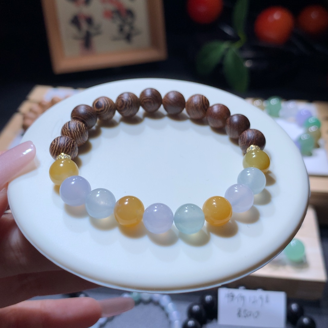 翡翠手链未镶嵌明艳动人