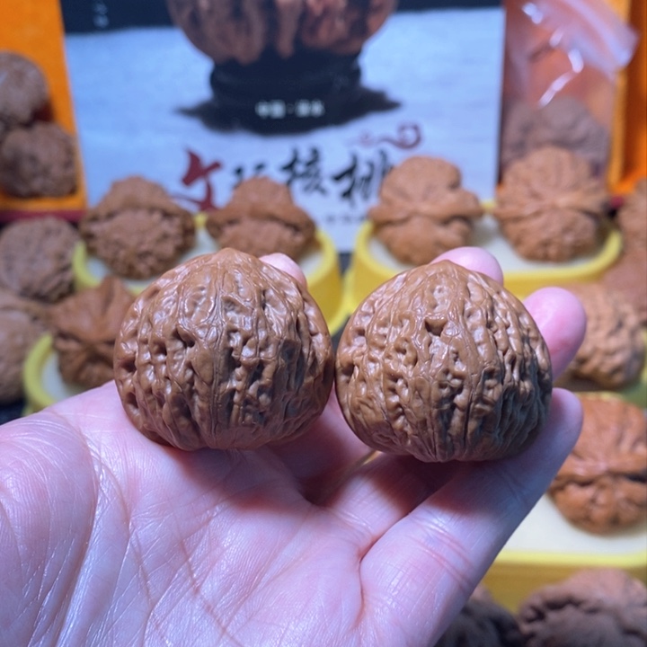 文玩核桃把件铁锤 原桩35