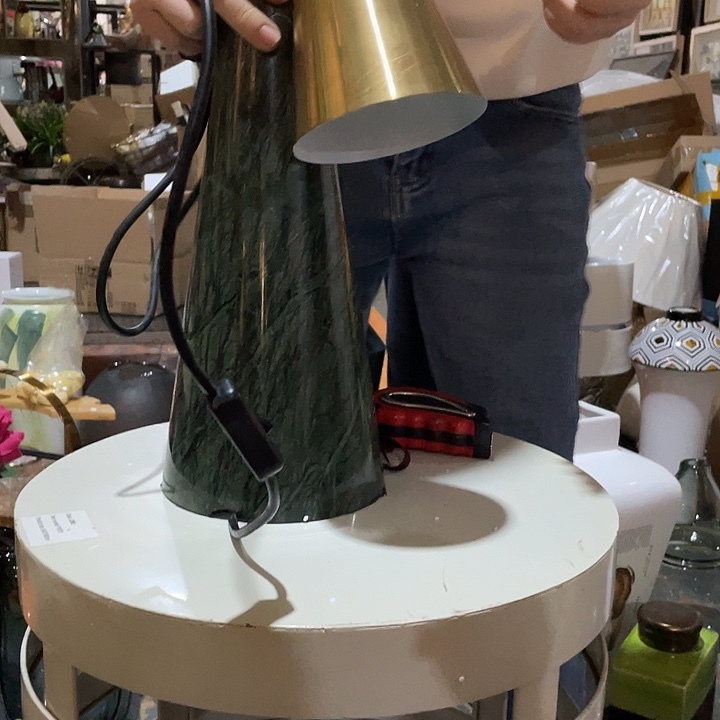 虞*陶瓷花瓶，茶杯茶具。