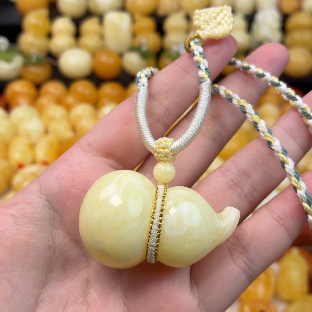 蜜蜡未镶嵌毛衣链蜜蜡