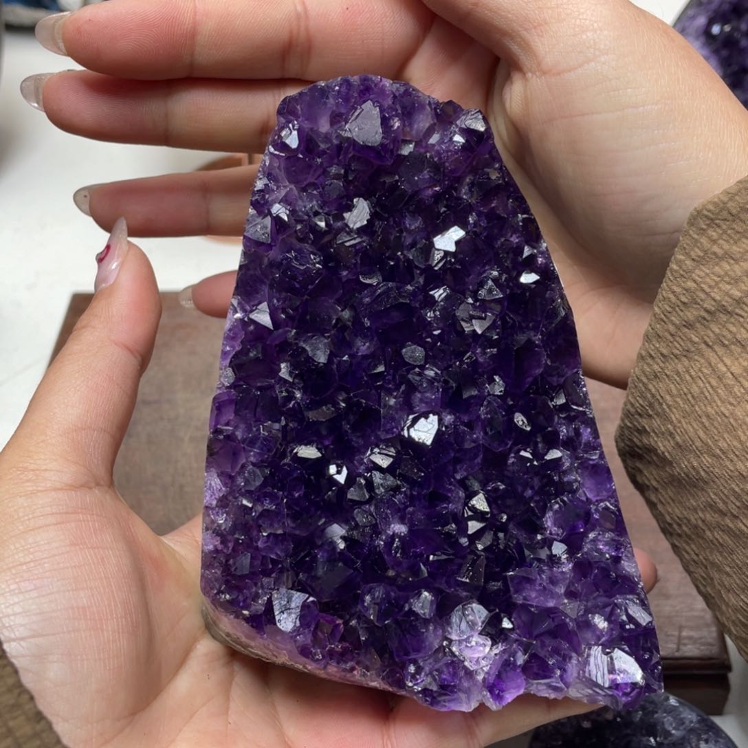 紫晶大型摆件（非配饰）未镶嵌