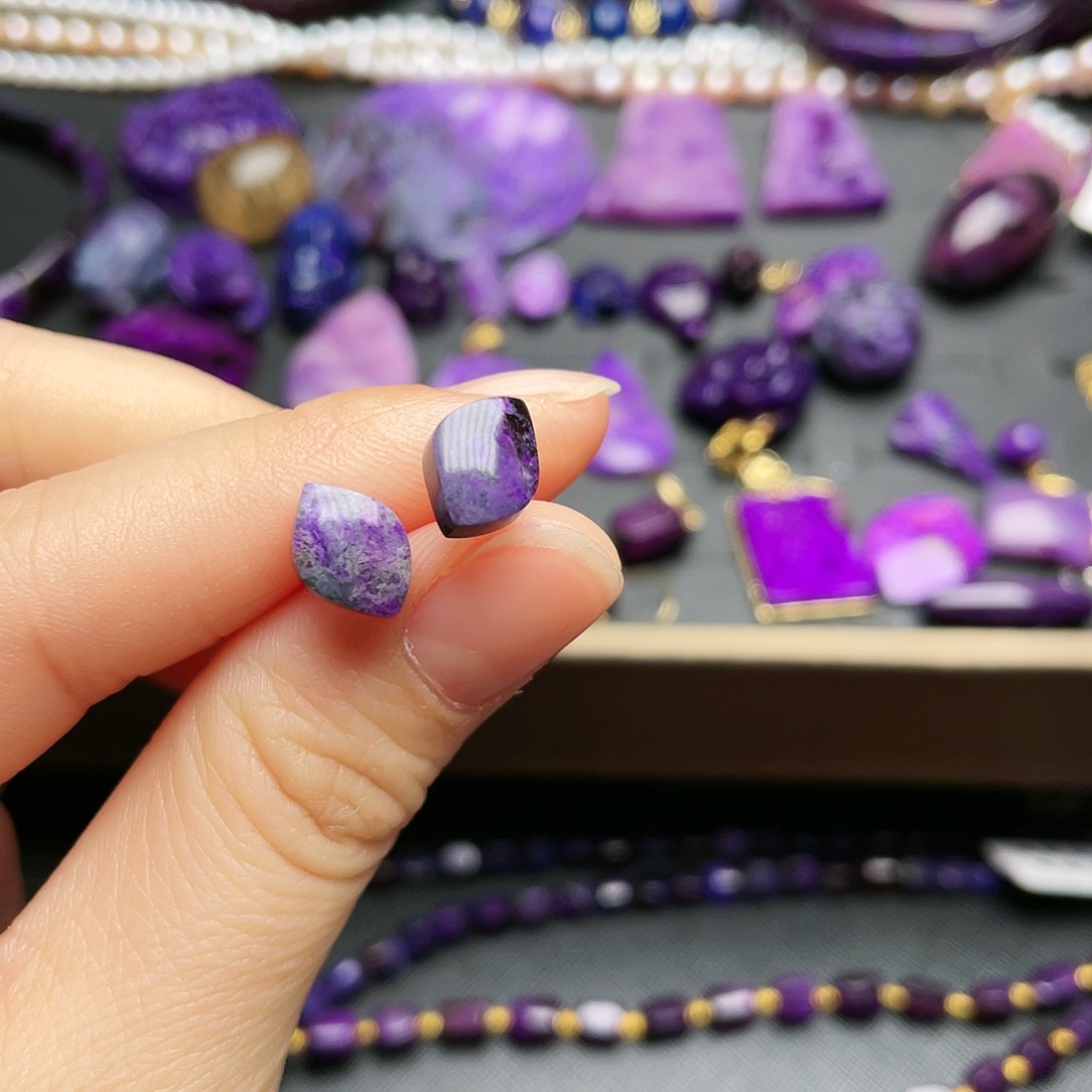 苏纪石（舒俱来）耳钉银S925镶嵌