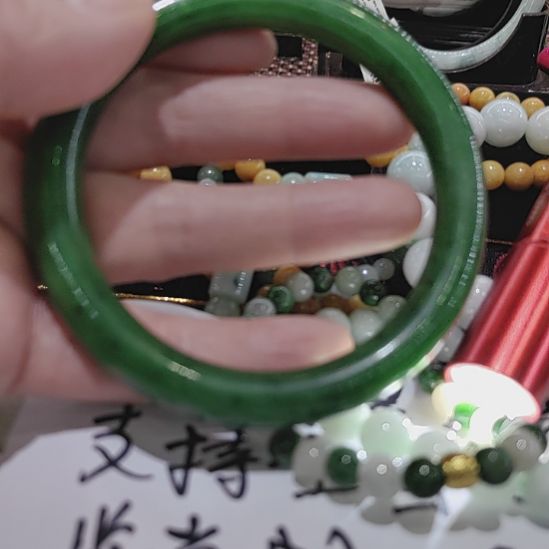 和田玉（翠青玉）未镶嵌耳饰