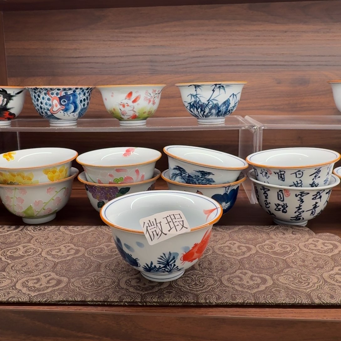 釉下手绘茶具微瑕