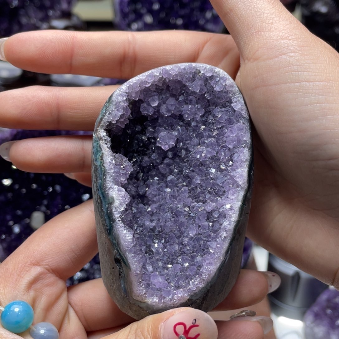 紫晶大型摆件（非配饰）未镶嵌