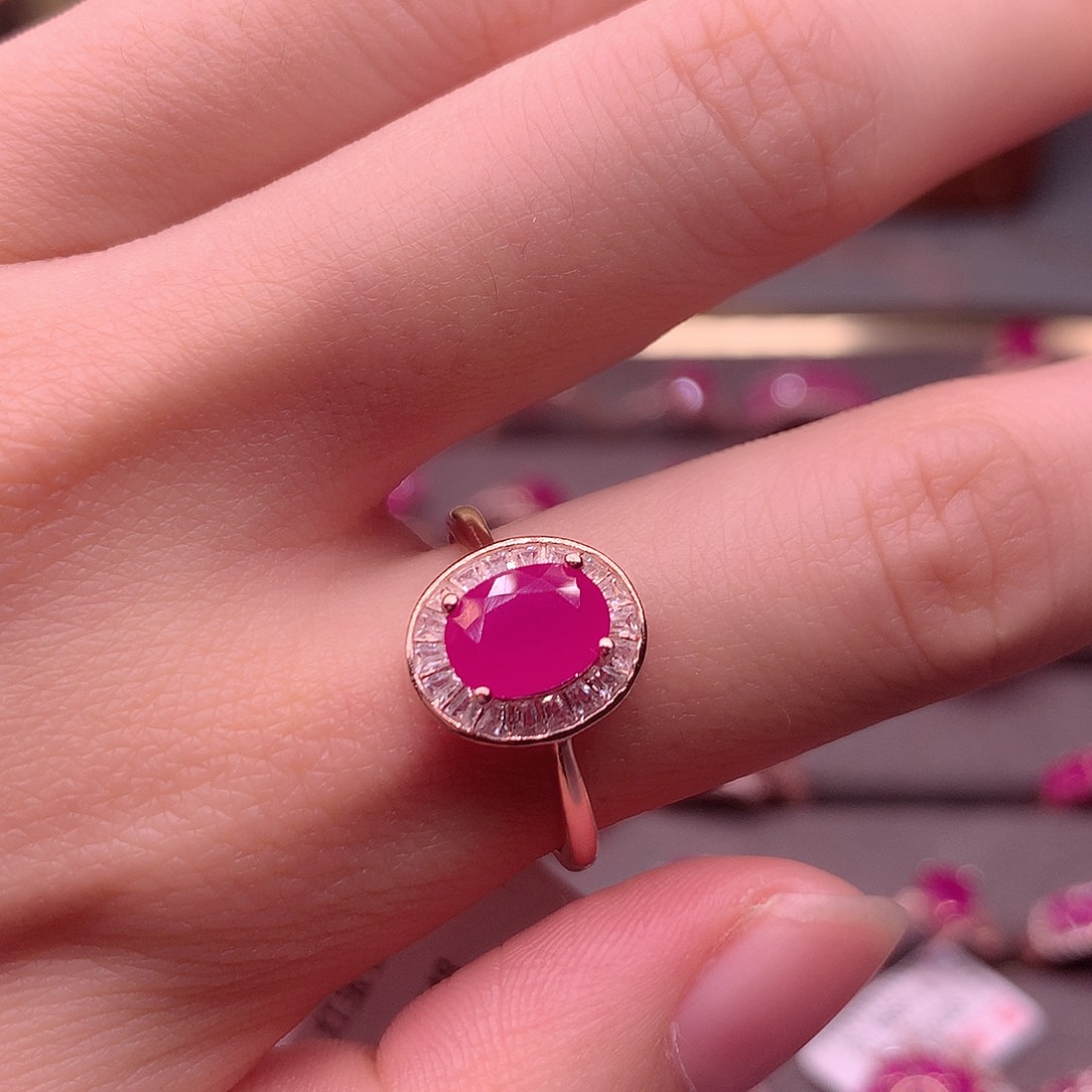 红宝石戒指银S925镶嵌最***?