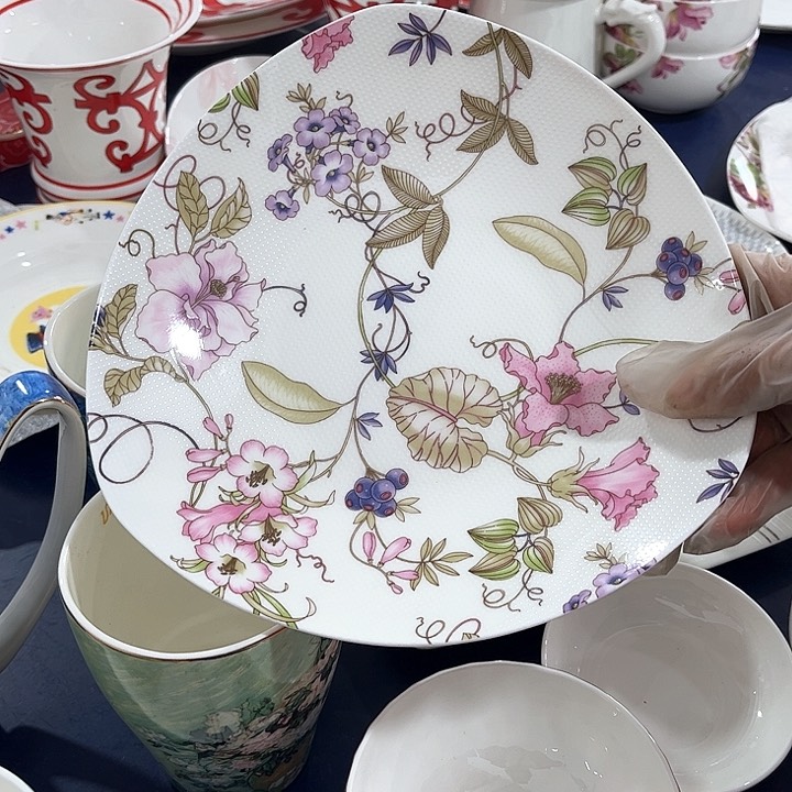 碗微瑕骨瓷初夏三角盘两只装