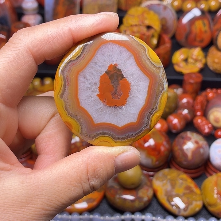 玛瑙/玉髓未镶嵌吊坠