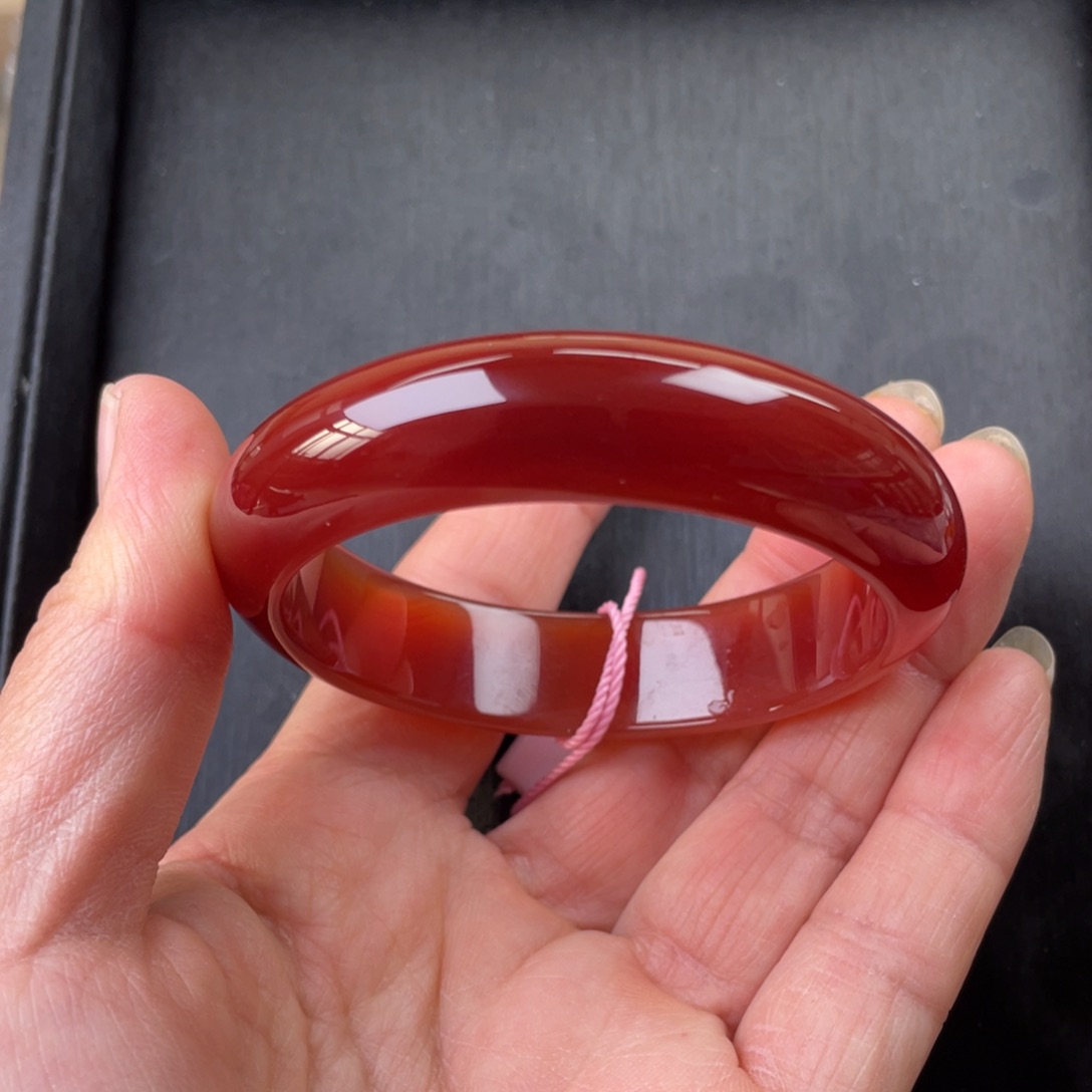 玛瑙/玉髓手镯未镶嵌54圈口