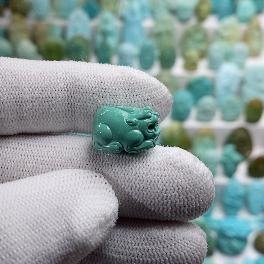 绿松石绿松石未镶嵌