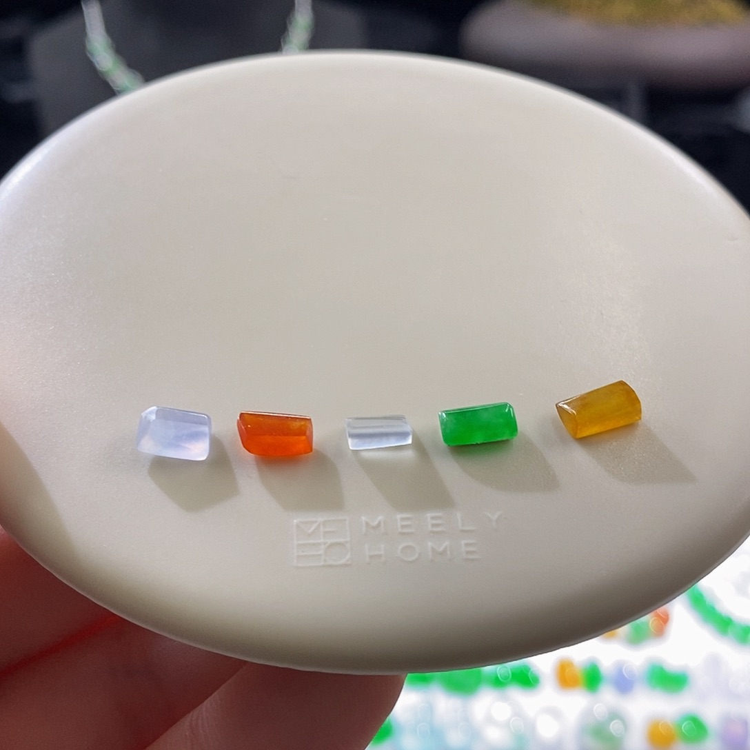 散珠翡翠浓色多宝