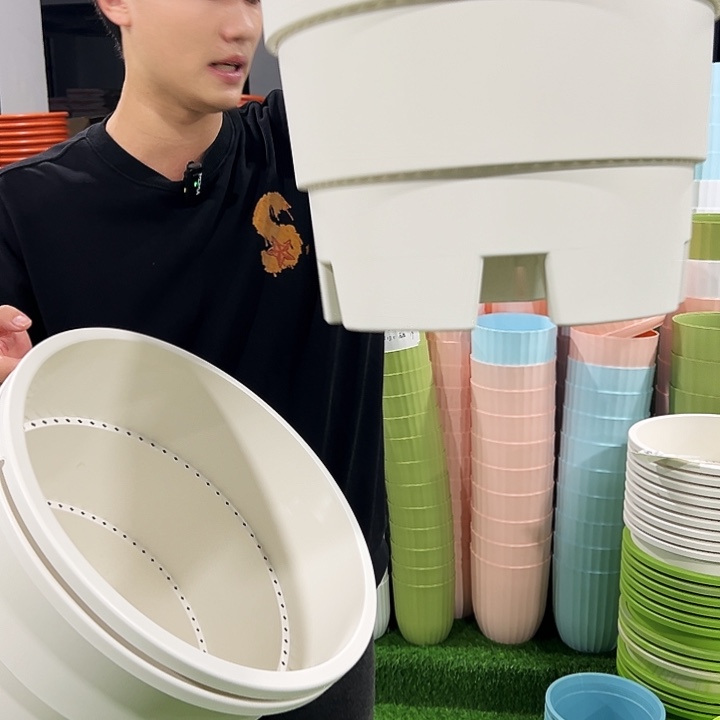 微瑕蓝莓盆口39高33白色无托3个