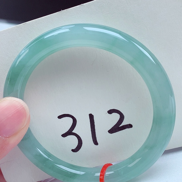 翡翠未镶嵌手镯翡翠