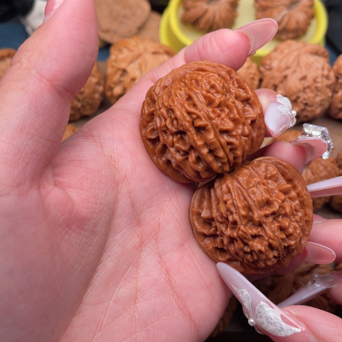 一***人文玩核桃把件全品汉高楼38