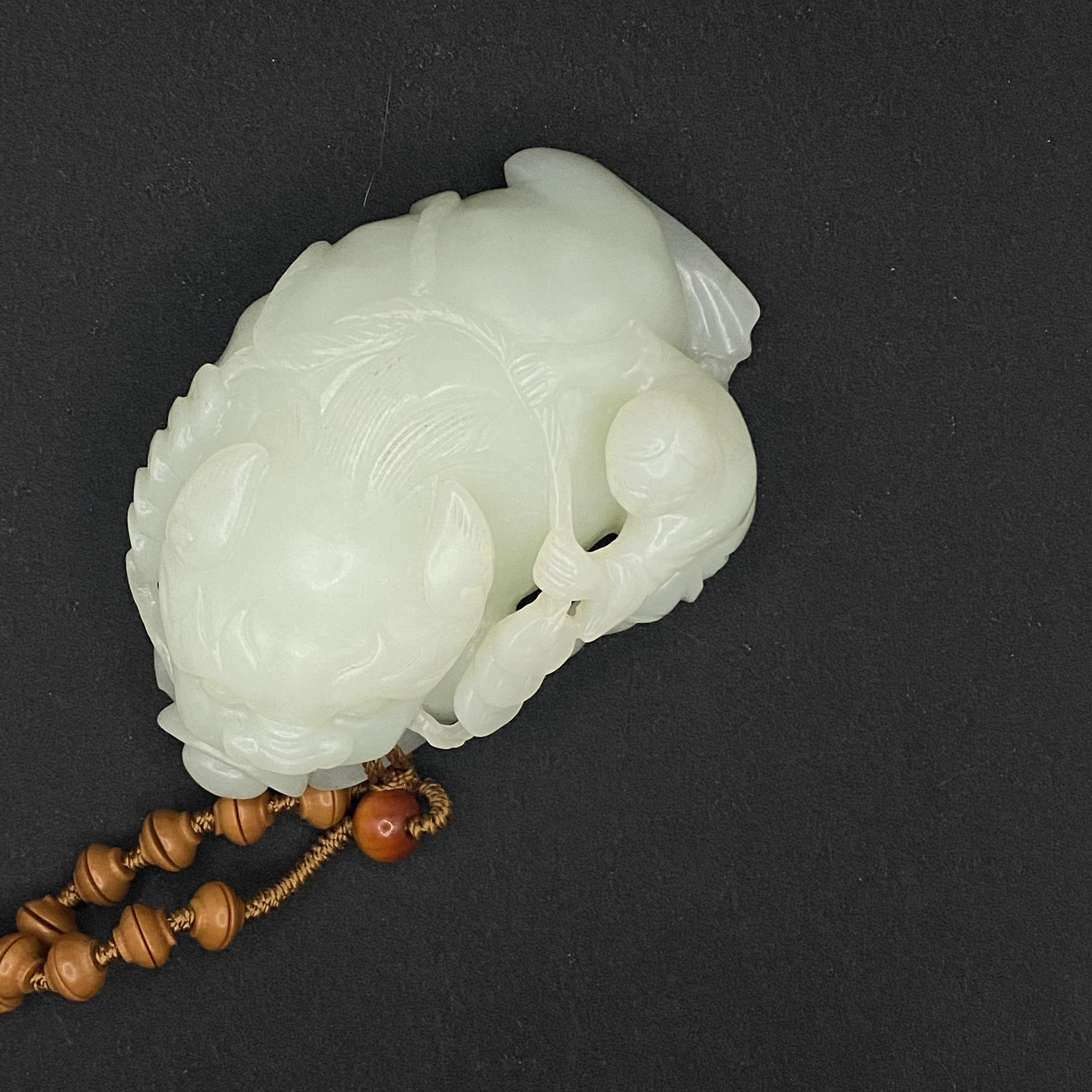 21F11 清 和田玉刘海戏金蟾摆件