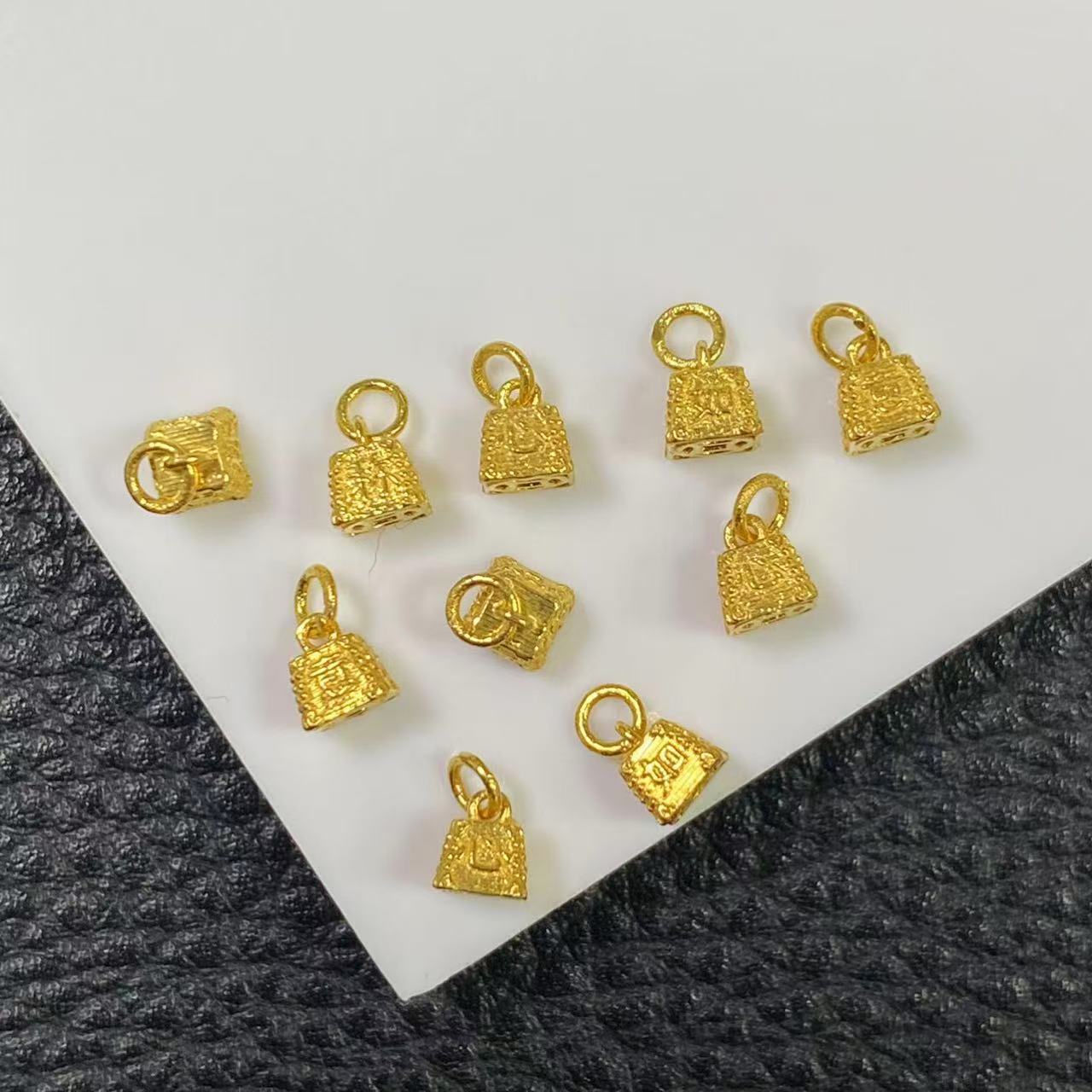 「戴琴珠宝」YZ4690-18K金称心如意提溜-HH(多样性发其一)