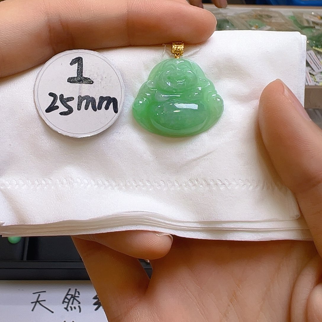 翡翠颈饰18K金镶嵌翡翠