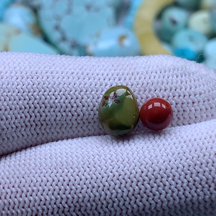 南红玛瑙未镶嵌珠宝奇石