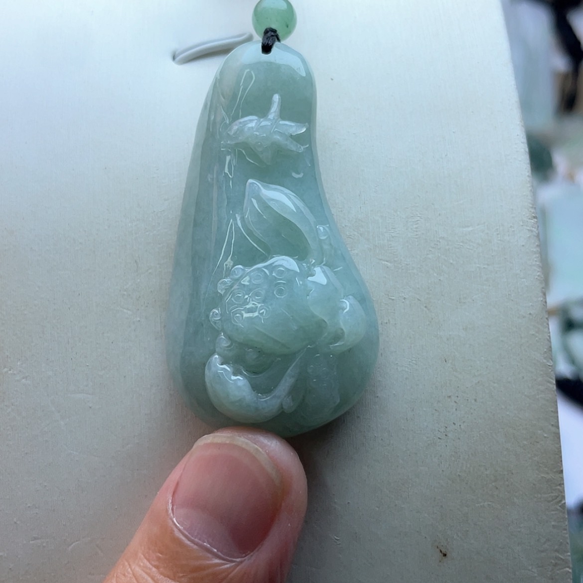 【闪购商品】颈饰未镶嵌翡翠吕***娃翡翠