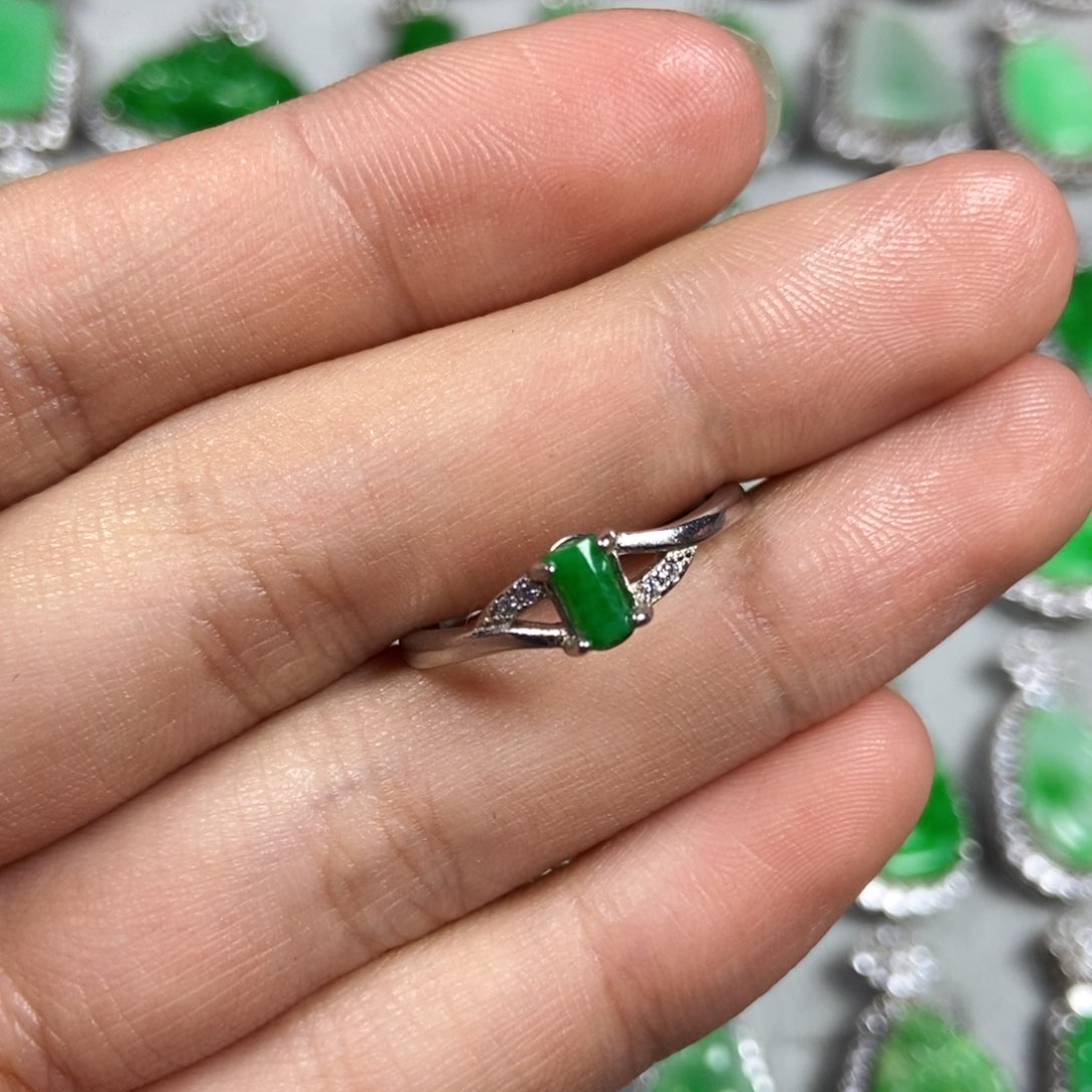 未镶嵌戒指翡翠无事牌