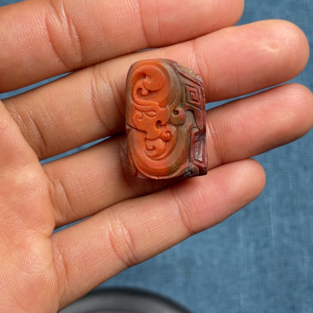 南红玛瑙挂件未镶嵌