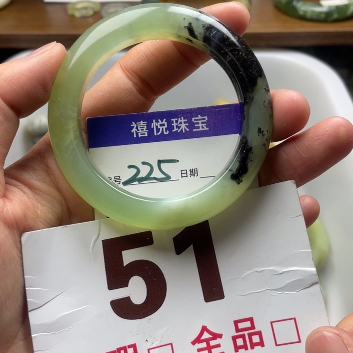 未镶嵌蛇纹石玉手镯