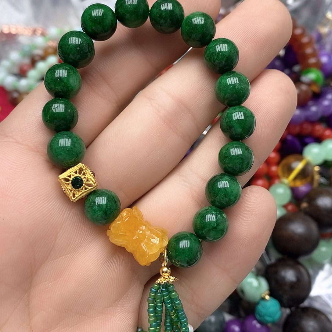 翡翠未镶嵌戒指88