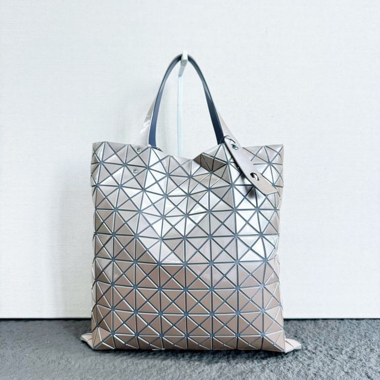 95新/三宅一生/C18973606621/[PY1230B0030]