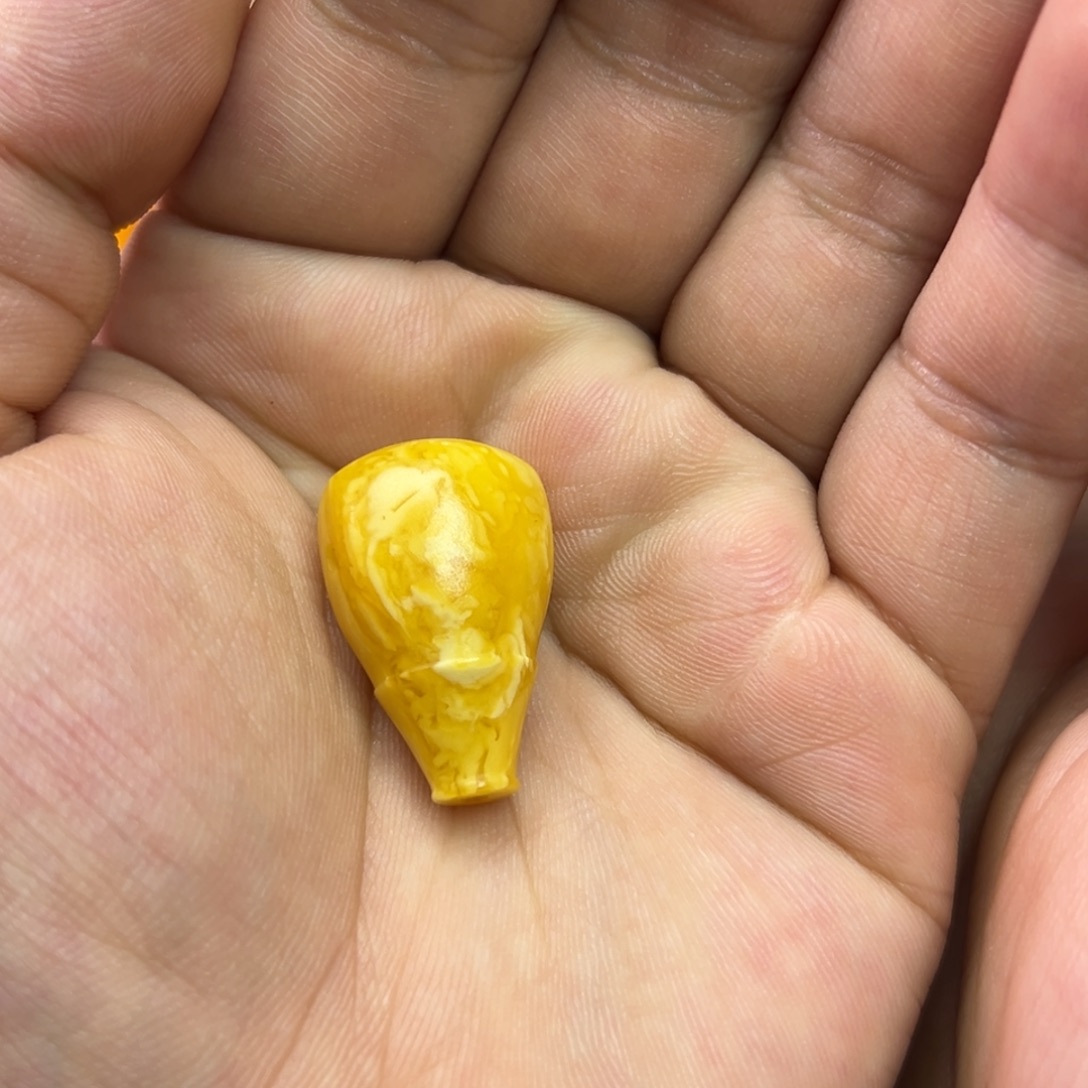 未镶嵌吊坠(不含链)蜜蜡